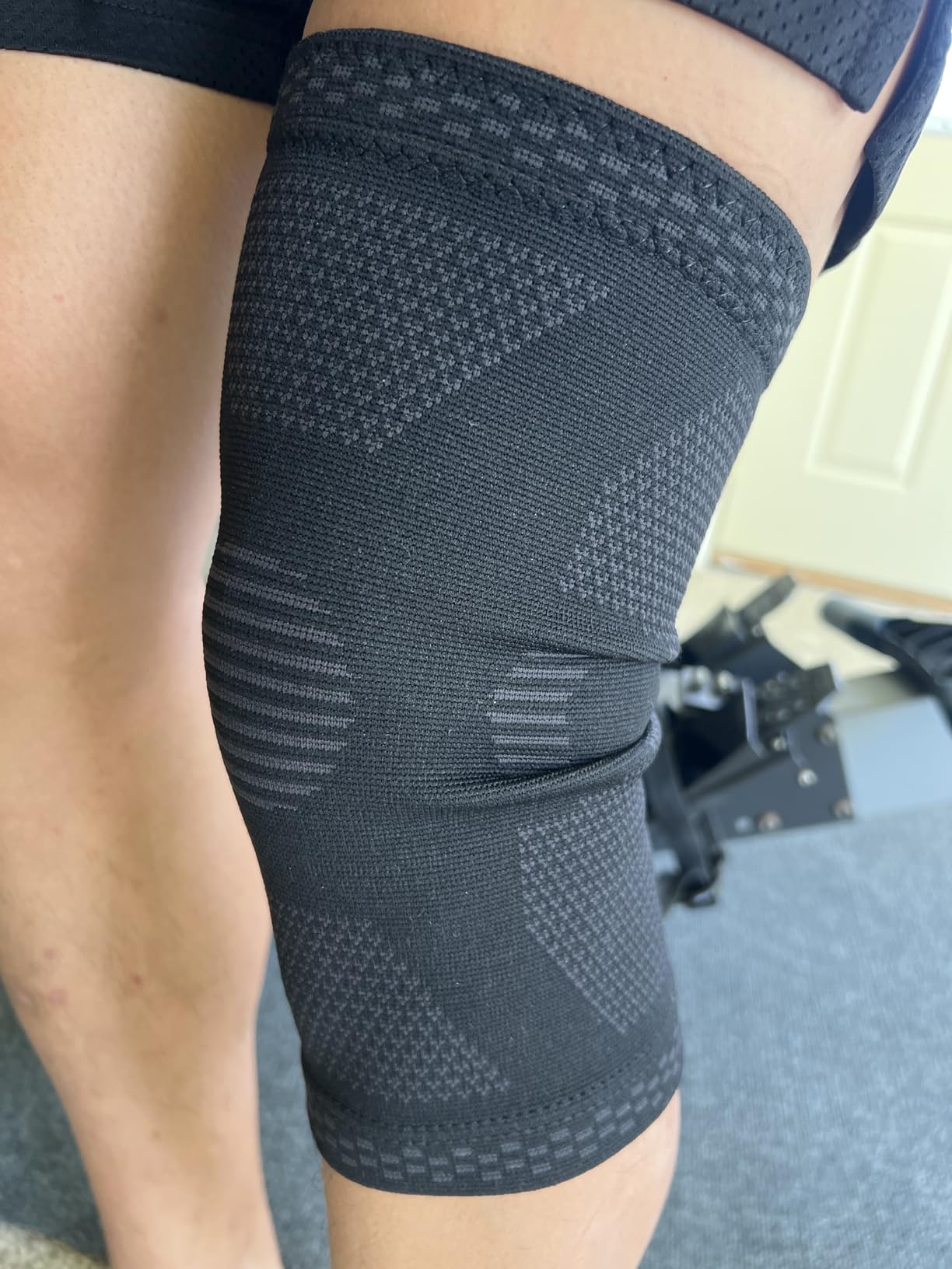 POWERLIX Knee Compression Sleeve - Best Knee Brace for Men & Women - Knee Support for Running, Basketball, Weightlifting, Gym, Workout, Sports, (Black, Large) customer photo 2