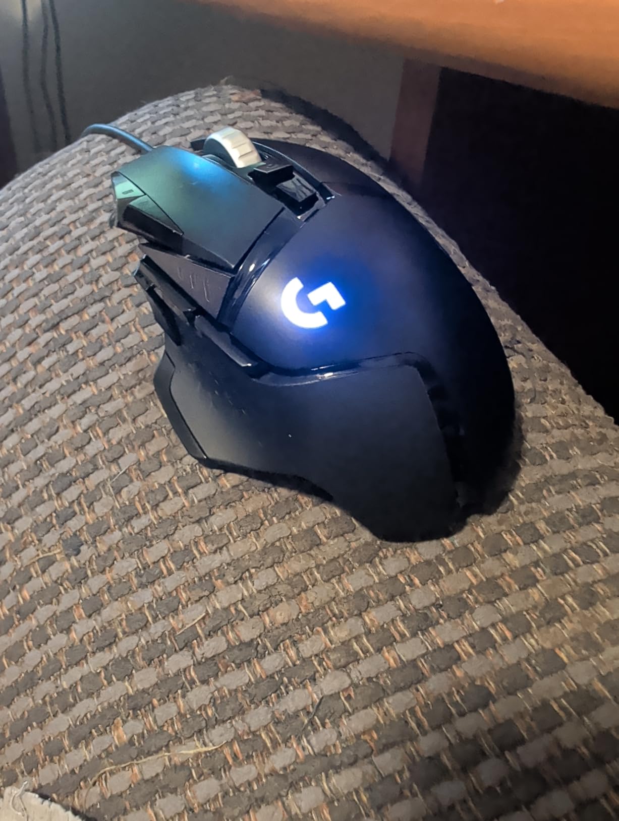 Logitech G502 Hero Wired Gaming Mouse - 25,600 DPI, RGB, Adjustable Weights, 11 Programmable Buttons customer photo 2