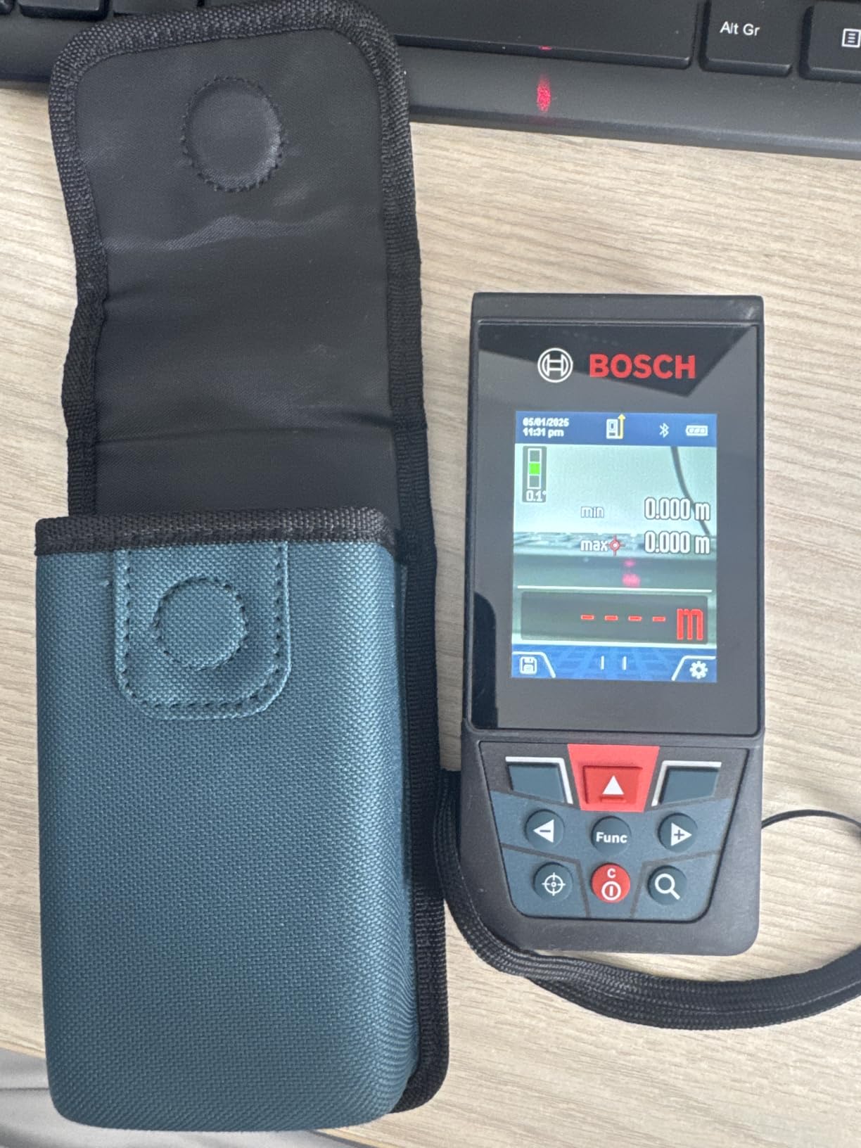 BOSCH PRO GLM400C Blaze Outdoor 400 Ft. Connected Laser Measure customer photo 2
