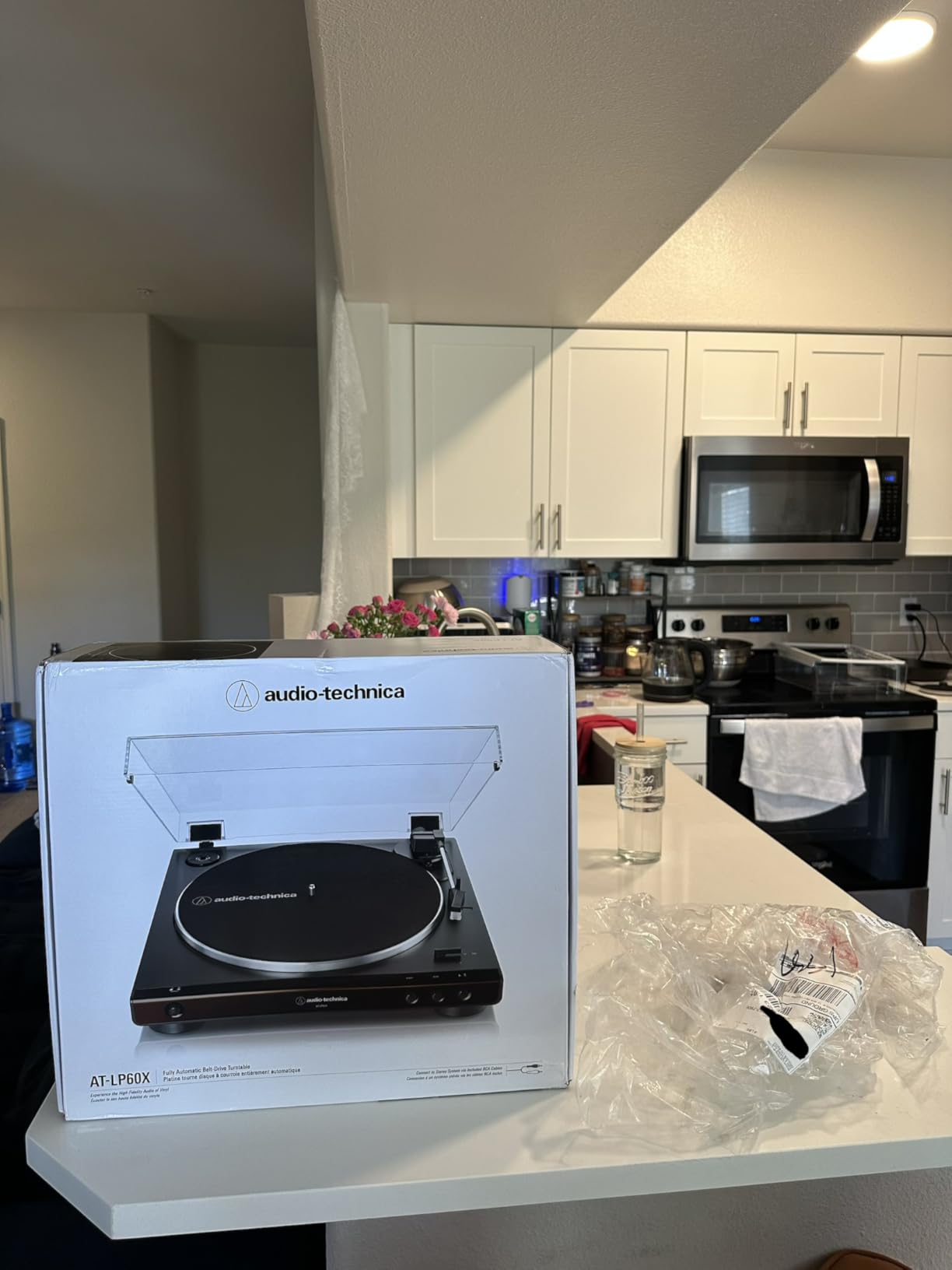 Audio-Technica AT-LP60X-BK Fully Automatic Belt-Drive Stereo Turntable, Black, Hi-Fidelity, Plays 33-1/3 and 45 RPM Vinyl Records, Dust Cover, Anti-Resonance, Die-Cast Aluminum Platter customer photo 2