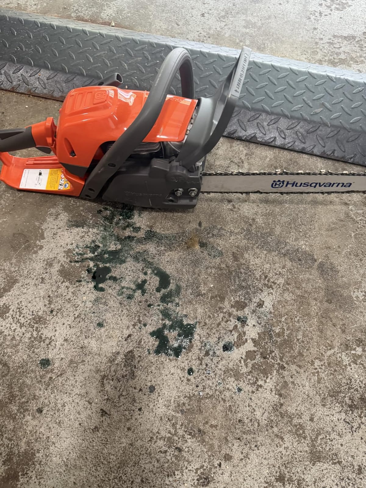 STIHL 135 Mark II Gas Powered Chainsaw, 38-cc 2.1-HP, 16 inch | Chain saw gas power for wood cutting by homeowners featuring 38-cc 2.1-HP 2-Cycle X-Torq Engine, Automatic Oiler and tree saw customer photo 2