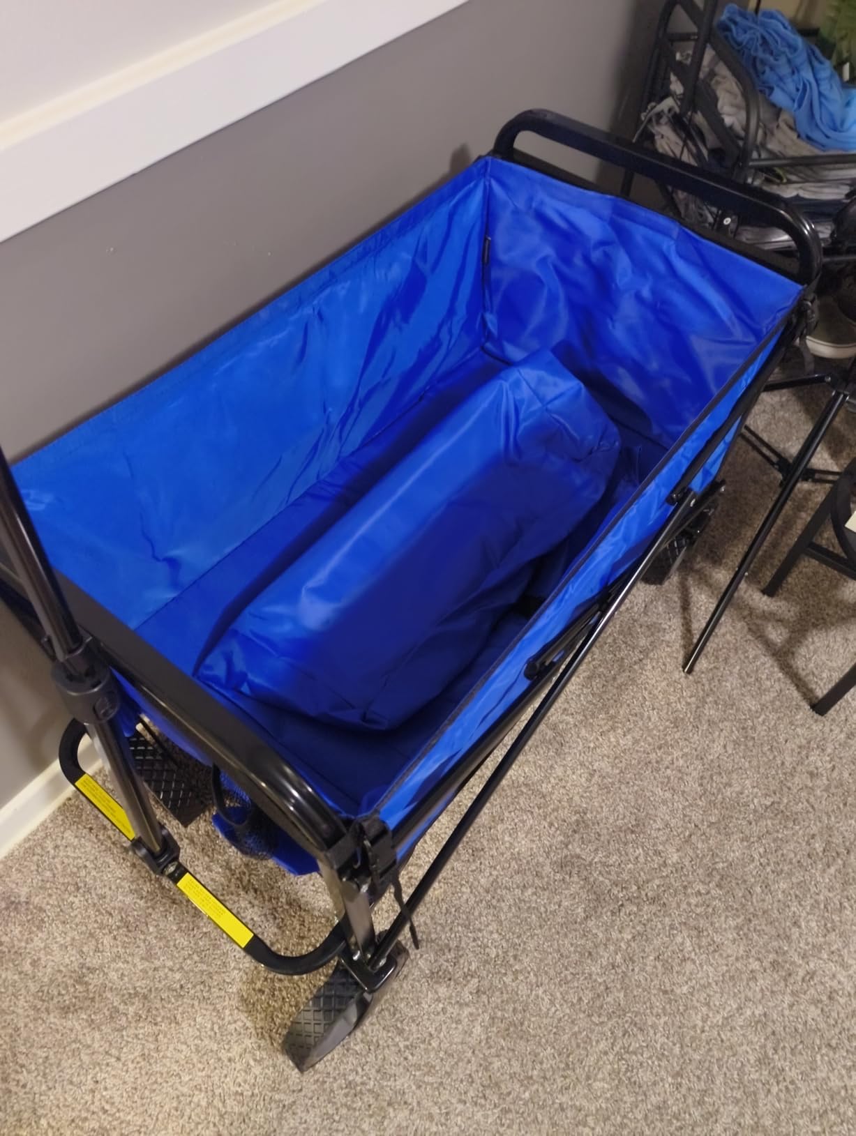 Amazon Basics Collapsible Heavy Duty Utility Wagon for Outdoor Sports, Camping, Garden, and Shopping, 265 Pounds Capacity, 27.6 x 40.9 x 20 inches, Black customer photo 2