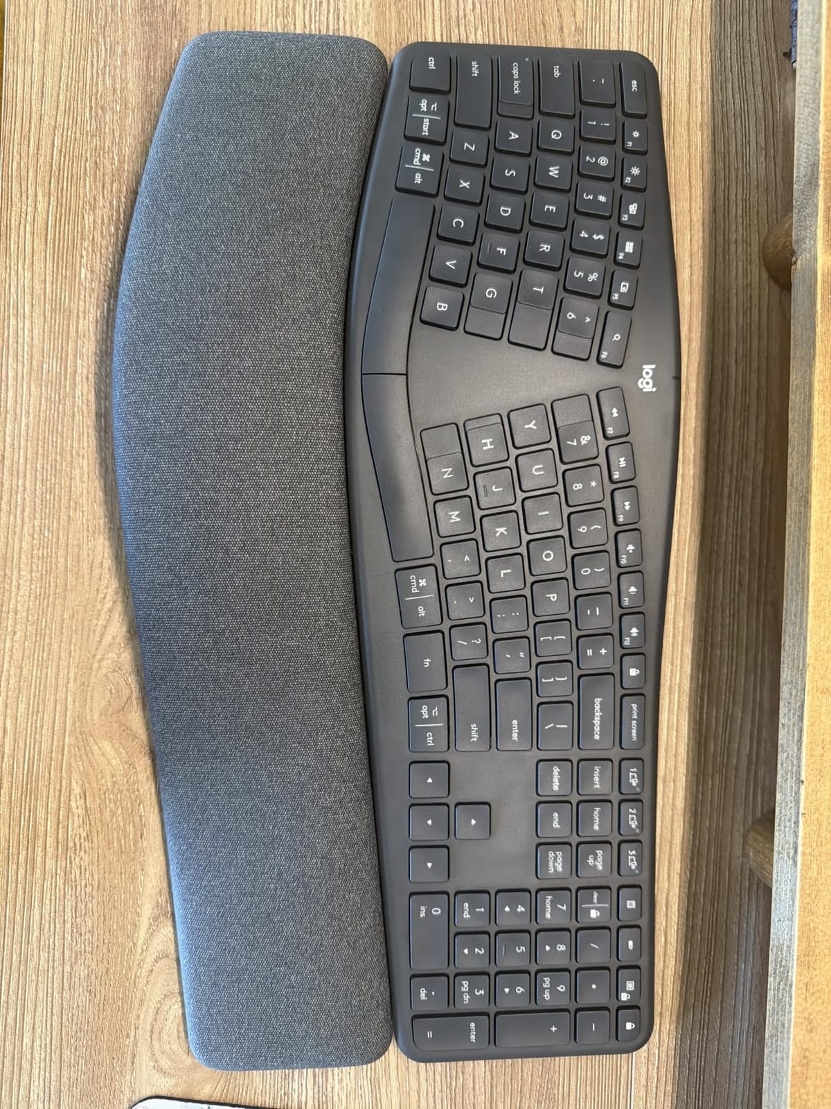 Logitech Ergo K860 Wireless Ergonomic Split Keyboard with Wrist Rest | Curved split keyframe, pillowed wrist rest, Bluetooth, USB connectivity with included USB Receiver, Windows Mac compatible customer photo 1