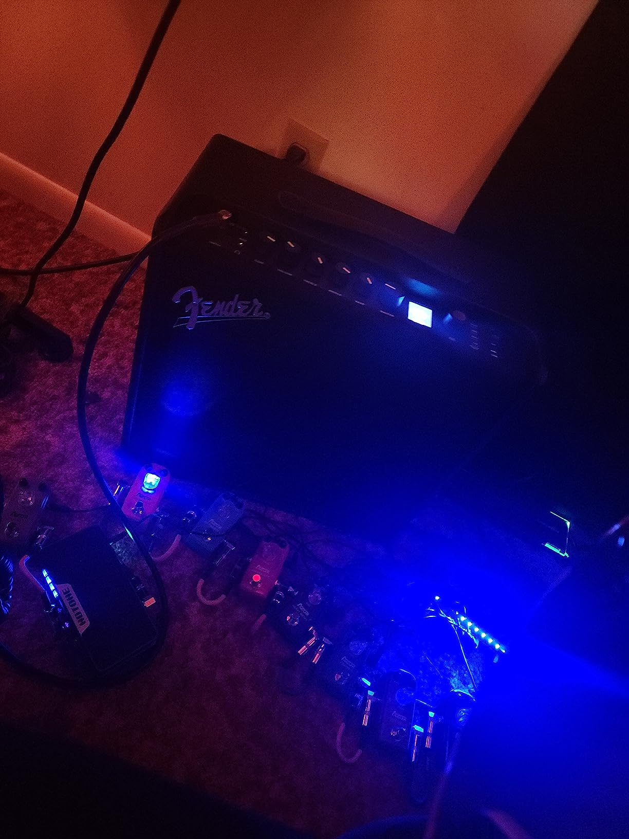 Fender Mustang LT50 Guitar Amp, 50 Watts, with 2-Year Warranty 30 Preset Effects with USB Audio Interface for Recording customer photo 2