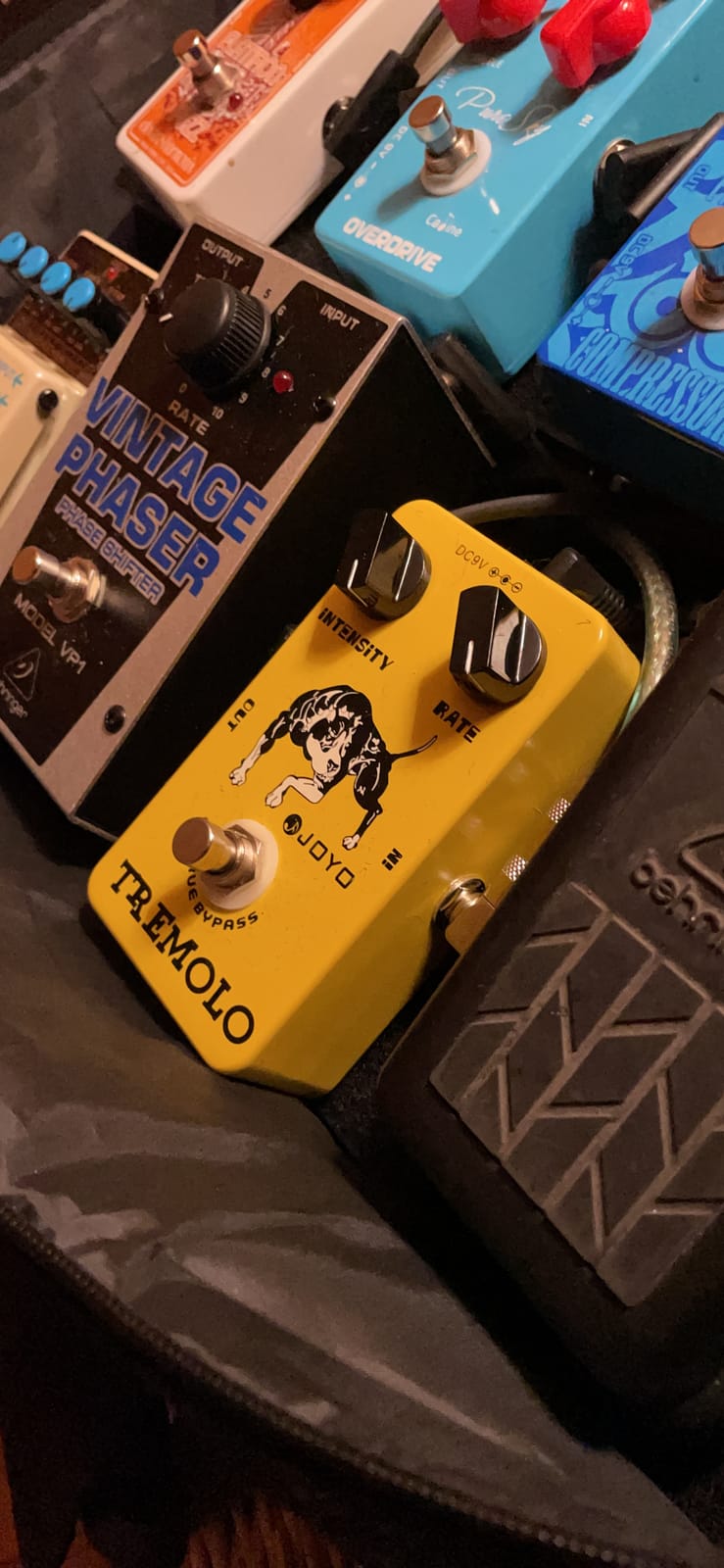 JOYO Tremolo Guitar Pedal, Optical Photoelectric Circuit for Classic Tube Amp-Style Tremolo, True Bypass (JF-09) customer photo 2