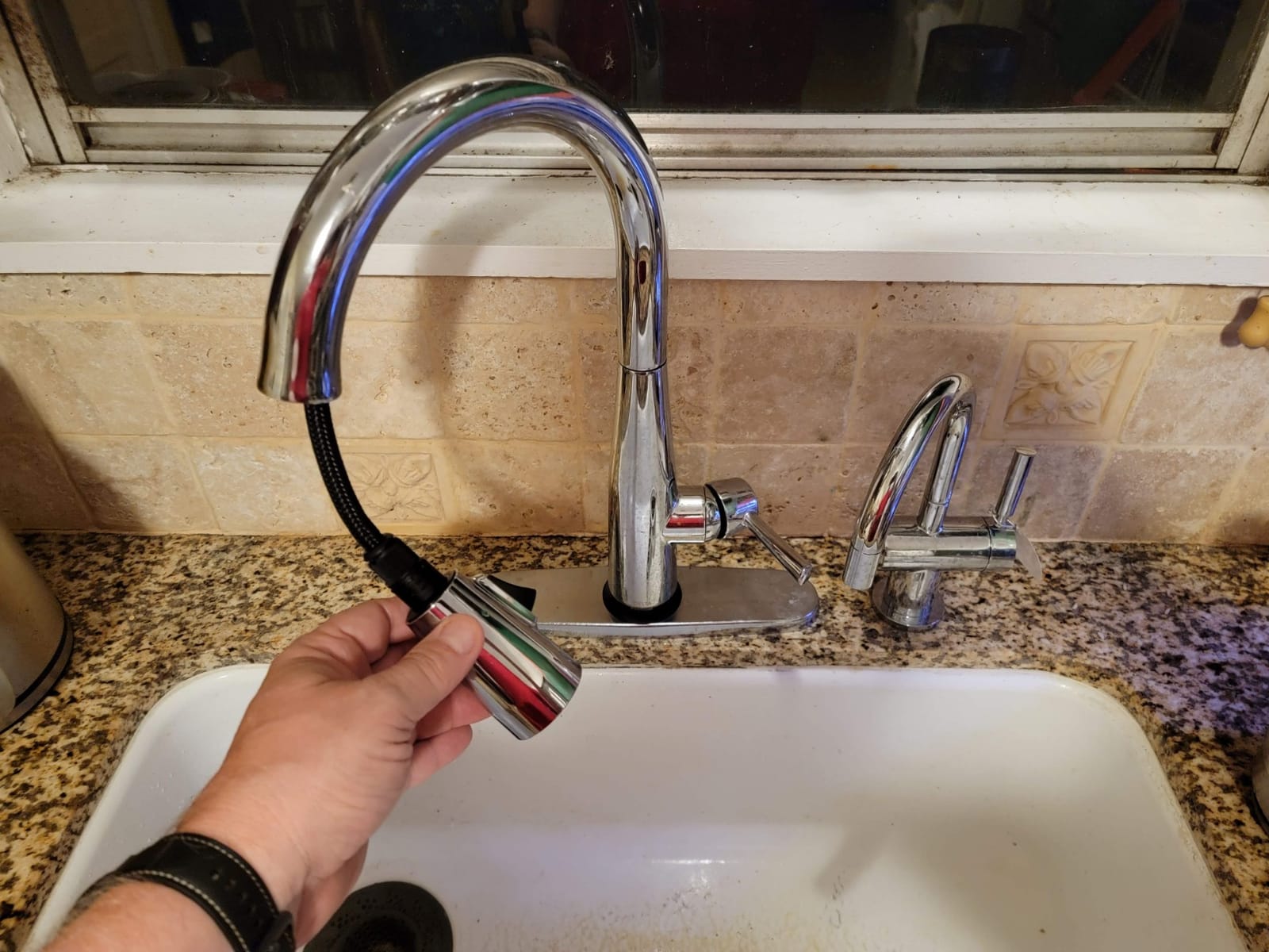 Delta Faucet Essa VoiceIQ Touchless Kitchen Faucet with Pull Down Sprayer, Smart Faucet, Alexa and Google Assistant Voice Activated, Kitchen Sink Faucet, Arctic Stainless 9113TV-AR-DST customer photo 1