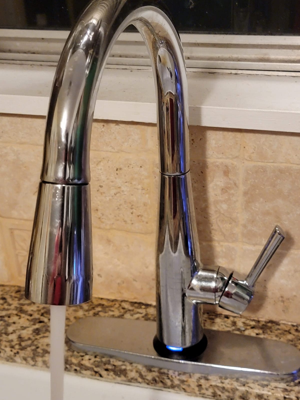 Delta Faucet Essa VoiceIQ Touchless Kitchen Faucet with Pull Down Sprayer, Smart Faucet, Alexa and Google Assistant Voice Activated, Kitchen Sink Faucet, Arctic Stainless 9113TV-AR-DST customer photo 2