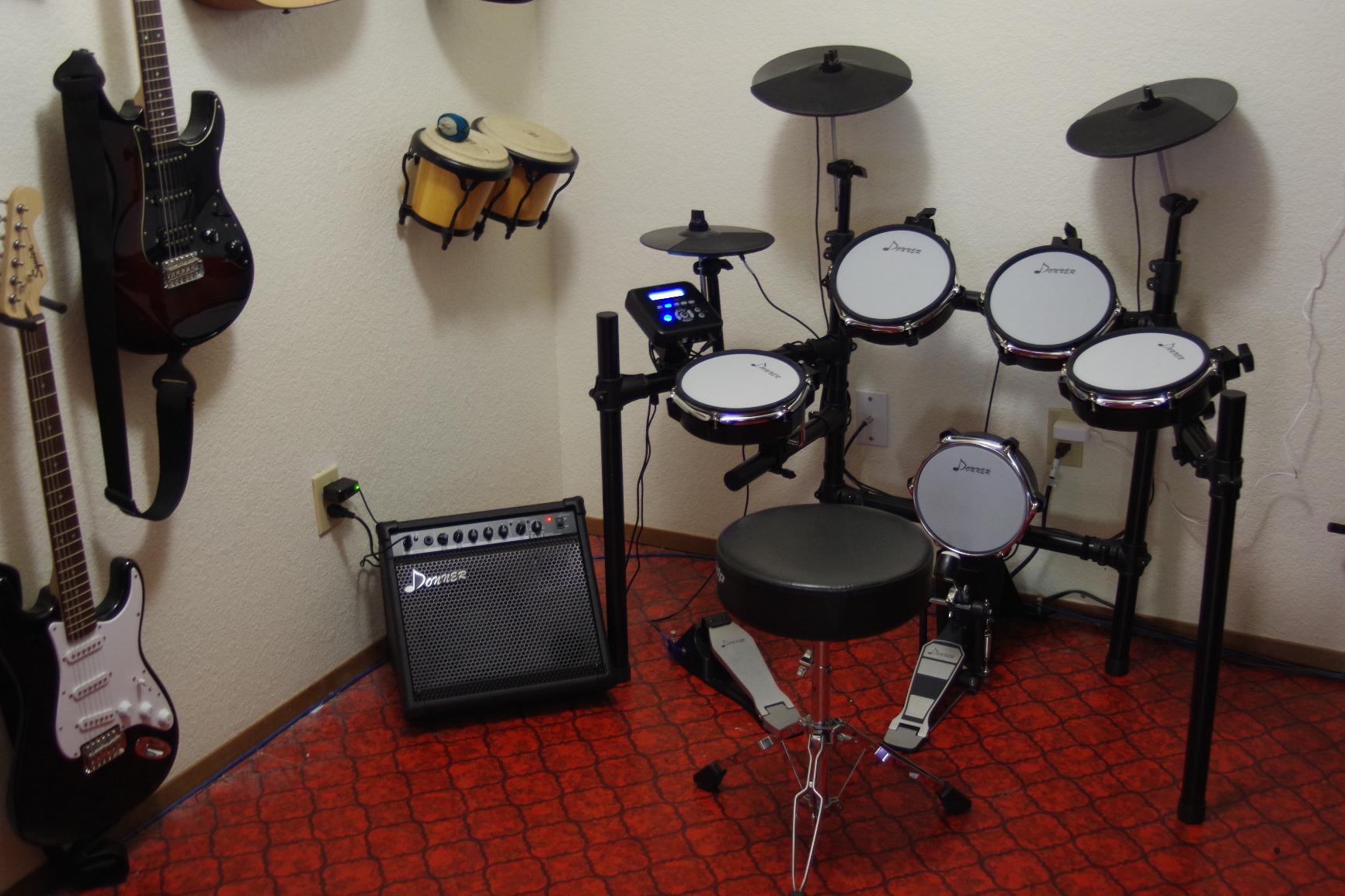 Donner 35-Watt Electronic Drum Amplifier DA-35, 2x8 Speakers, 2-Channel, 3-Band EQ, DI Out, Wireless Audio, Black, Compatible with Electronic Drum & Keyboard, Digital Modeling Amplifier customer photo 2