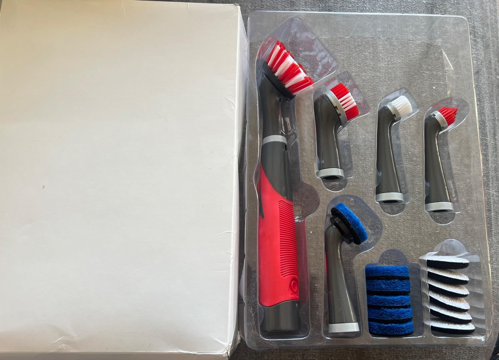 Rubbermaid Reveal Power Scrubber 18-Piece Kit, Cordless Electric Battery Powered Scrub Brush, Water Resistant, for Home/Kitchen/Bathroom/Grout/Tile/Shower/Tub customer photo 1