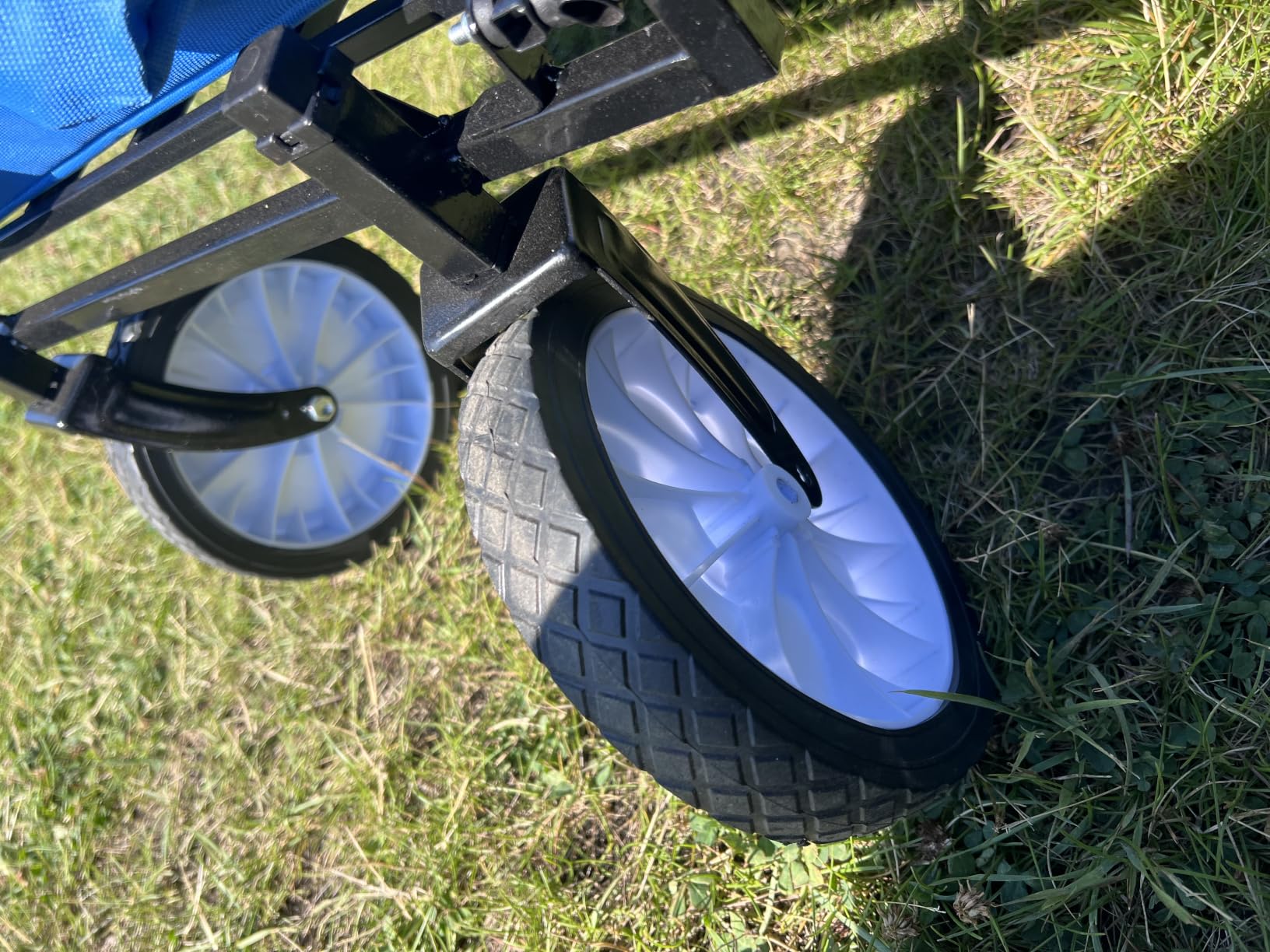 Best Choice Products Collapsible Folding Outdoor Utility Wagon with Canopy Garden Cart for Beach, Picnic, Camping, Tailgates w/Removable Canopy, Detachable Pockets, 150lb Weight Capacity - Blue customer photo 2