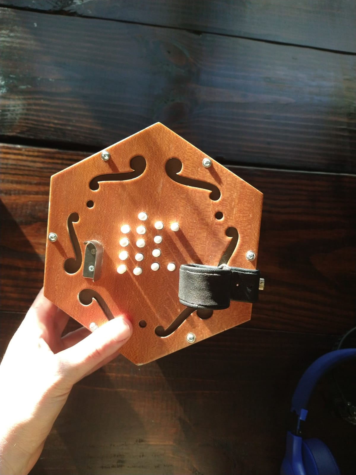 Trinity College AP-1230A Anglo-Style Concertina, Walnut Finish | 30 Buttons, 1½ Octave Range, Chromatic Tuning, Travel Bag Included customer photo 1
