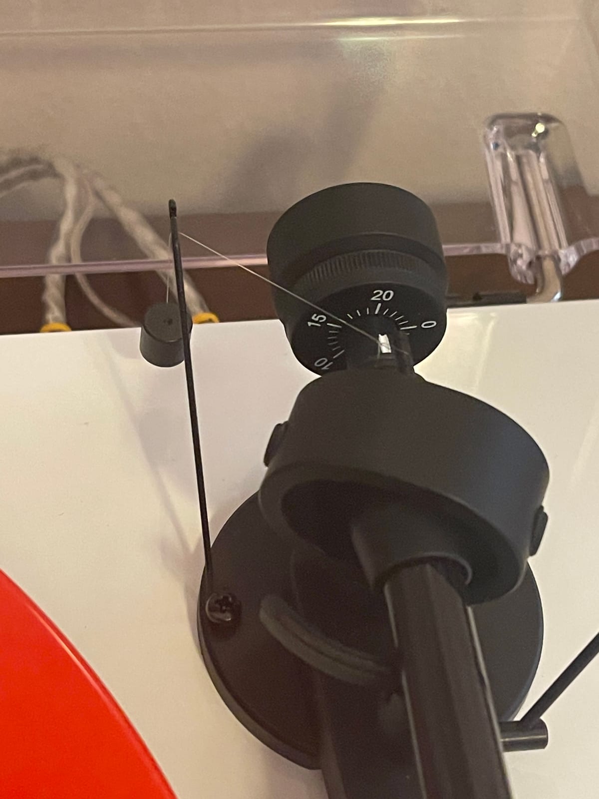 Pro-Ject Debut Carbon EVO Wired Turntable with Sumiko Rainier Cartridge (Black) customer photo 1