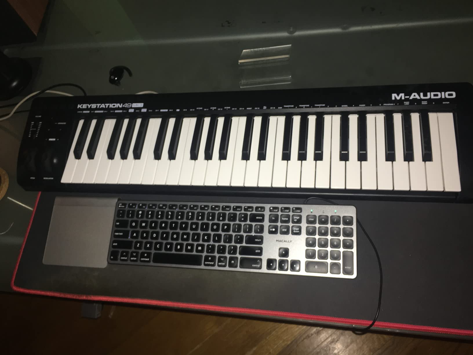 M-AUDIO Keystation 88 MK3 USB MIDI Controller | Semi-Weighted 88-Key Keyboard Controller for Complete Command of Virtual Synthesizers and Bundled DAW Recording Software customer photo 2