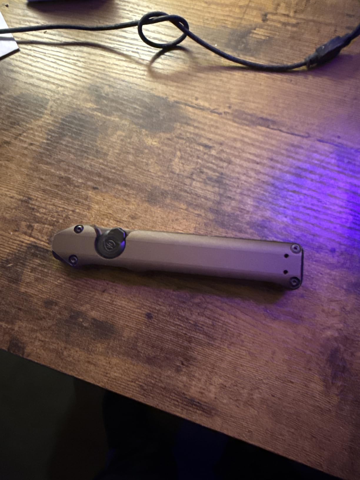Streamlight 88811 Wedge 1,000-Lumen Flat Flashlight, Coyote, 300 lumens, 1,200 candela peak beam, runs up to 3.00 hours, USB rechargeable, IPX7 anodized aluminum construction customer photo 2
