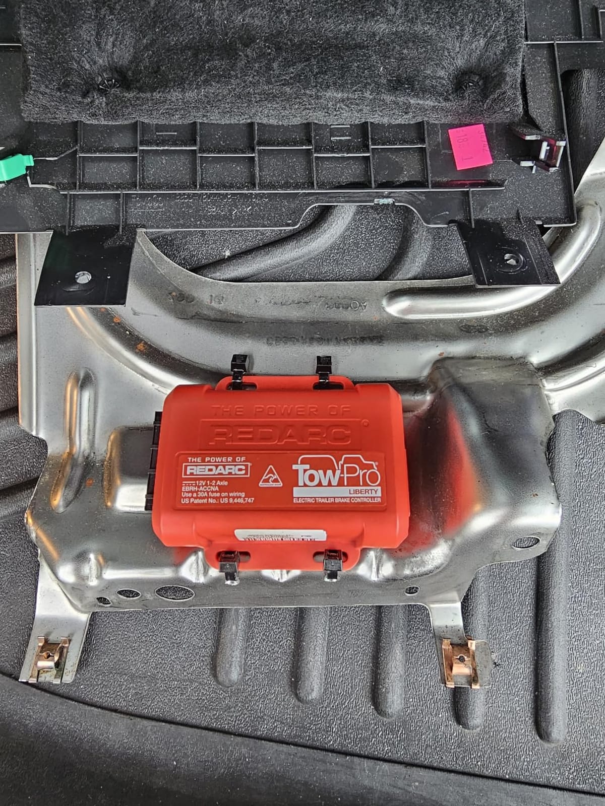 REDARC Tow-Pro Liberty Electric Trailer Brake Controller, Universal Fit for 1 to 2 Axle Cars, Trucks, SUVs, Proportional Braking, 12V Compatible to Tow RV, Camper, Trailer, Boat customer photo 1