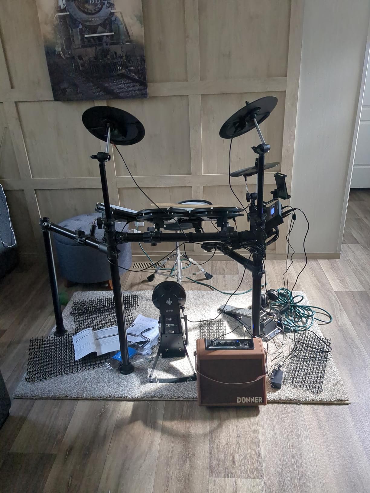Donner Mini Electric Drum Amp 20W, Wireless Electronic Drum Amplifier Keyboard Speaker DDA-20 Portable for Home Practice customer photo 1