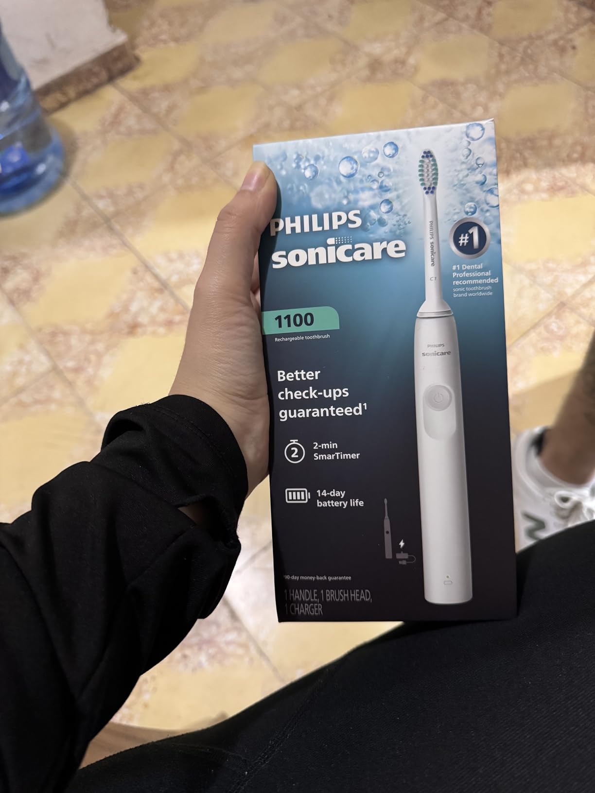 PHILIPS Sonicare 1100 Rechargeable Electric Toothbrush, 1 Brush Head, White | More Plaque Removal, 2-Minute Guided Timer, 14-Day Battery, HX3641/02 customer photo 1