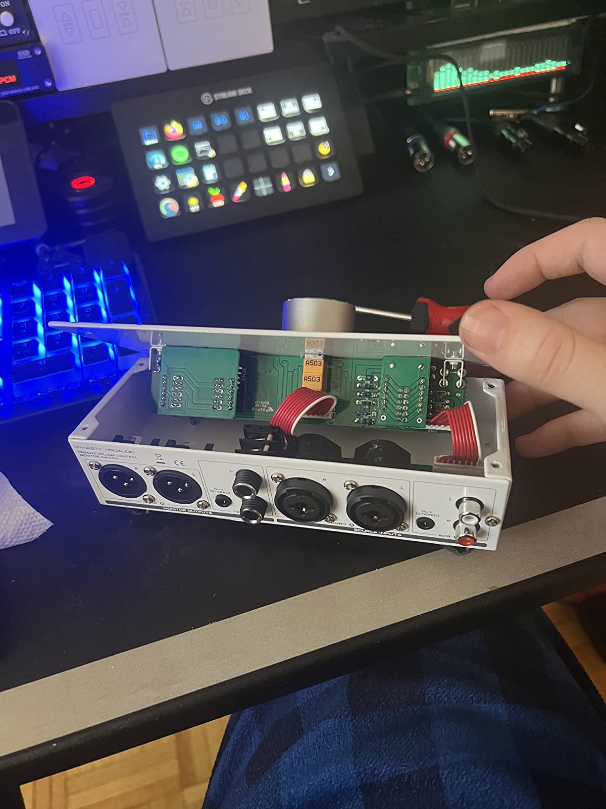 DYNASTY PROAUDIO PMC-2 Premium Passive 2 x 2 Studio Monitor Volume Controller customer photo 2
