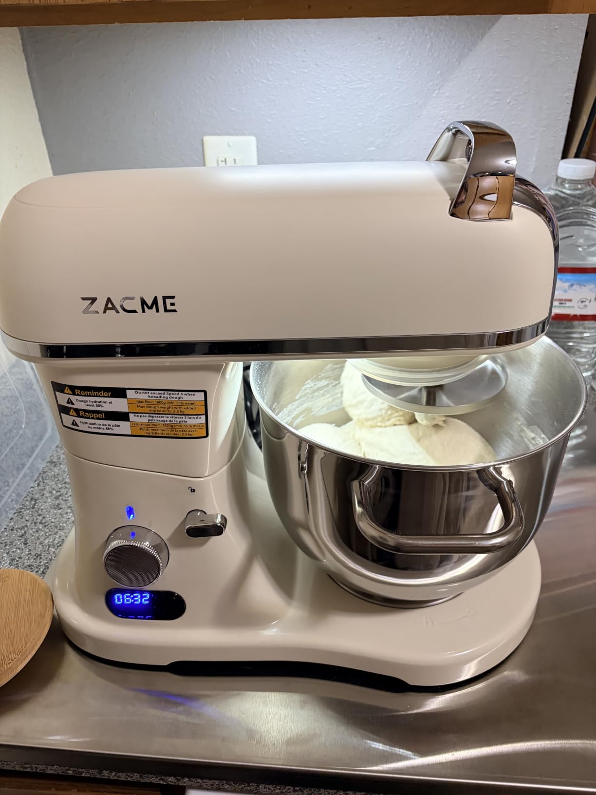 8.4QT Commercial Stand Mixer 800W with Aluminum Die Casting Meets the Standard of NSF/ANSI 8-2023, Mixers Kitchen Electric Stand Mixer with Stainless Steel 8L Bowl, Dough Hook, Whisk and Beater customer photo 2