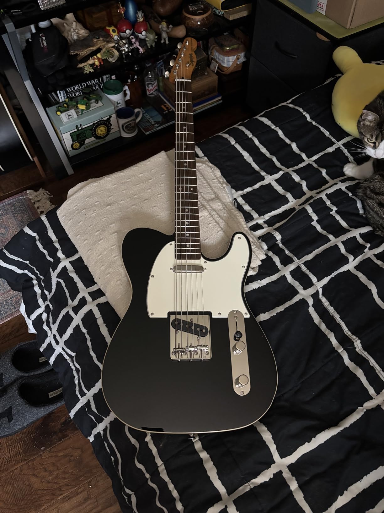 Squier Classic Vibe Baritone Custom Telecaster Electric Guitar, Black, Laurel Fingerboard customer photo 1
