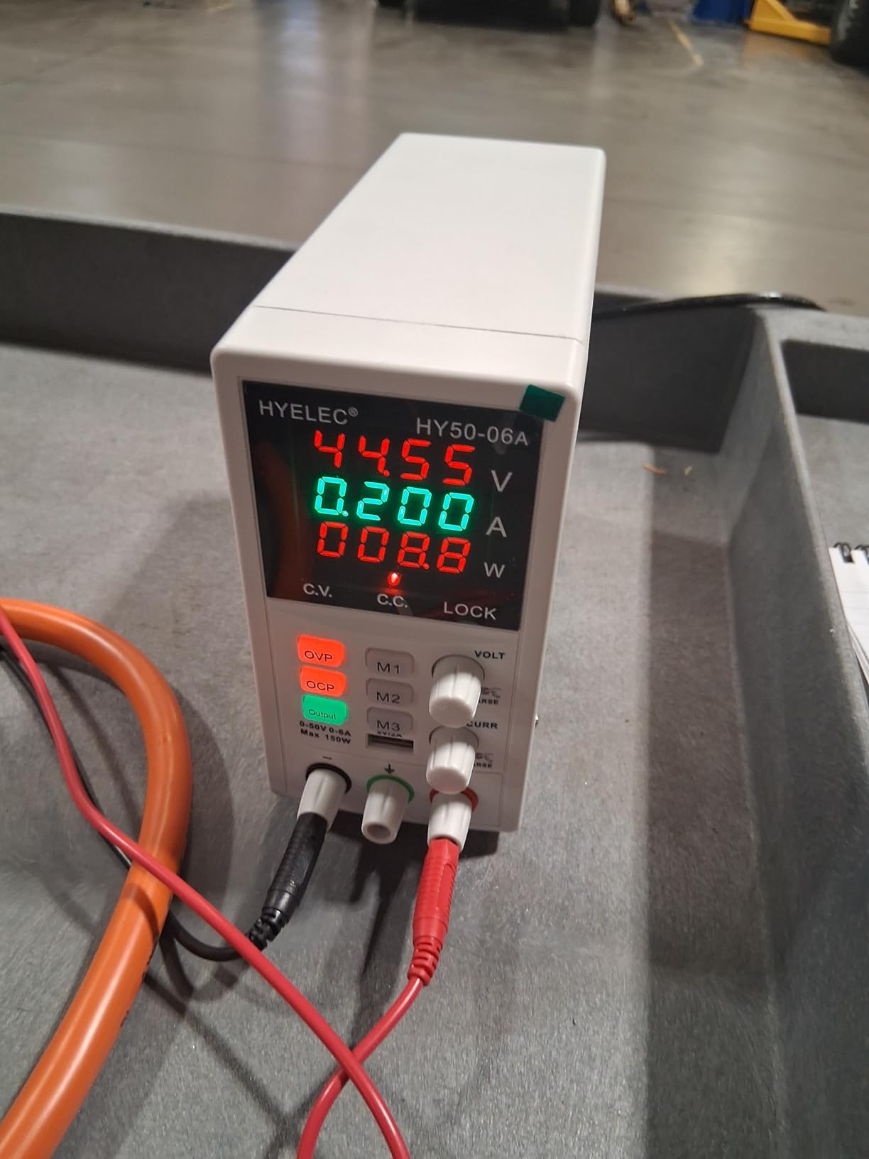 Variable DC Power Supply, 0-50V 0-6A max150W Switching Regulated Bench Power Supply with Memory, 4-Digit LED Display, 5V2A USB Interface, Output Switch, Coarse and Fine Adjustments customer photo 2