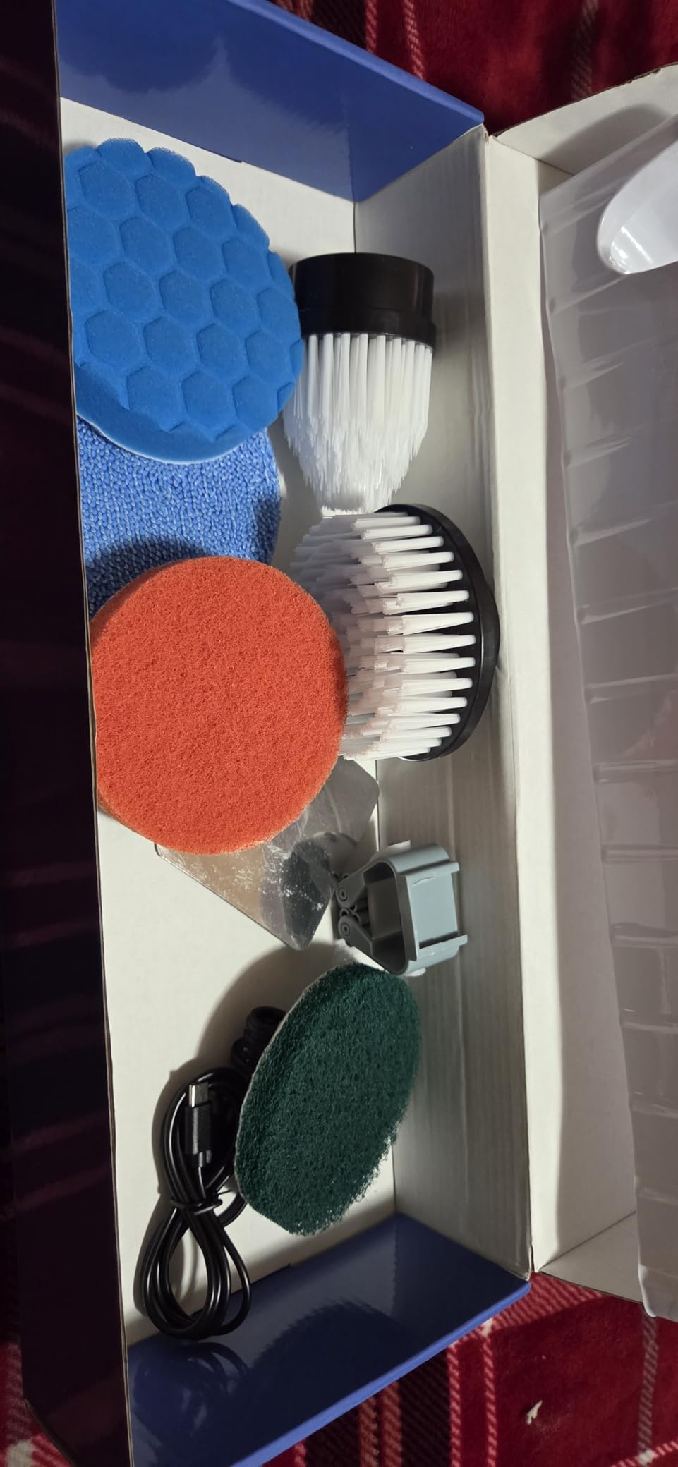 Electric Spin Scrubber, Power Shower Cleaning Brush with Long Handle | Cordless Cleaning Scrubber, 7 Replaceable Brush Heads, 90Mins Work Time, 3 Adjustable Size, 2 Speeds for Bathroom Cleaner customer photo 1