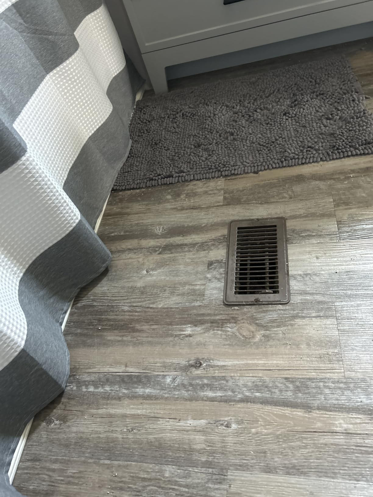 Art3d Wood Texture Peel and Stick Vinyl Floor Planks, 36-Pack, Rosewood | Cover 54 sq.ft, Waterproof, Self-Adhesive, Scratch Resistant, Premium Vinyl, Ideal for Bedroom, Living Room, Kitchen, RV customer photo 2