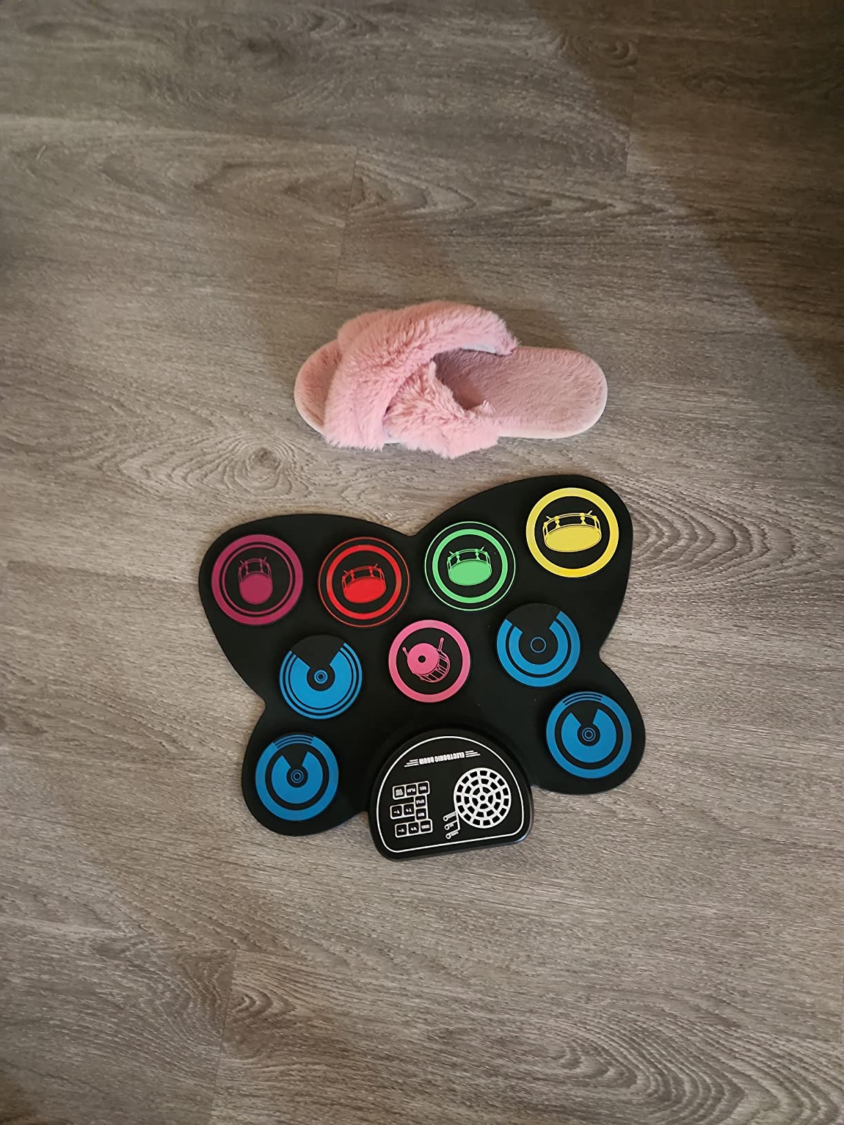 Electric Drum Set, 9 Drum Practice Pad, Roll-up Electronic Drum Pad with Headphone Jack Built-in Speaker Drum Sticks Foot Pedals customer photo 1