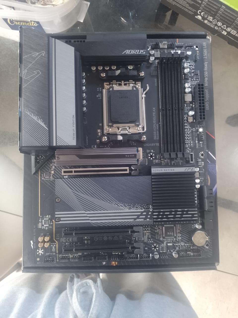 GIGABYTE B650 AORUS Elite AX AMD AM5 ATX Motherboard, Support Ryzen 9000/8000/7000 Series, DDR5, 14+2+1 Power Phase, PCIe 5.0 M.2, USB-C 3.2 Gen 2, WIFI6E, 2.5GbE, EZ-Latch, Q-Flash, RGB Fusion customer photo 1