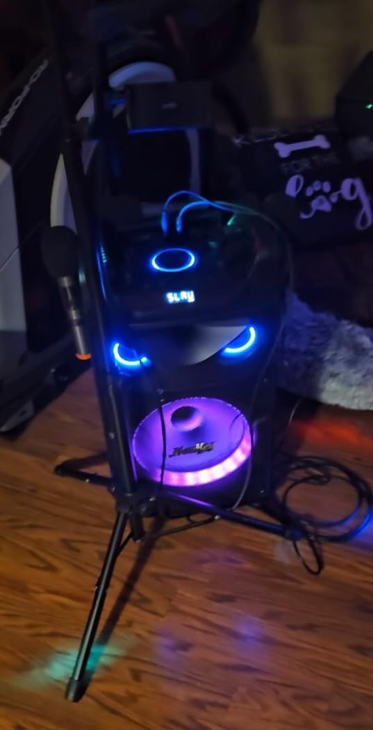 Moukey Karaoke Machine, 10
