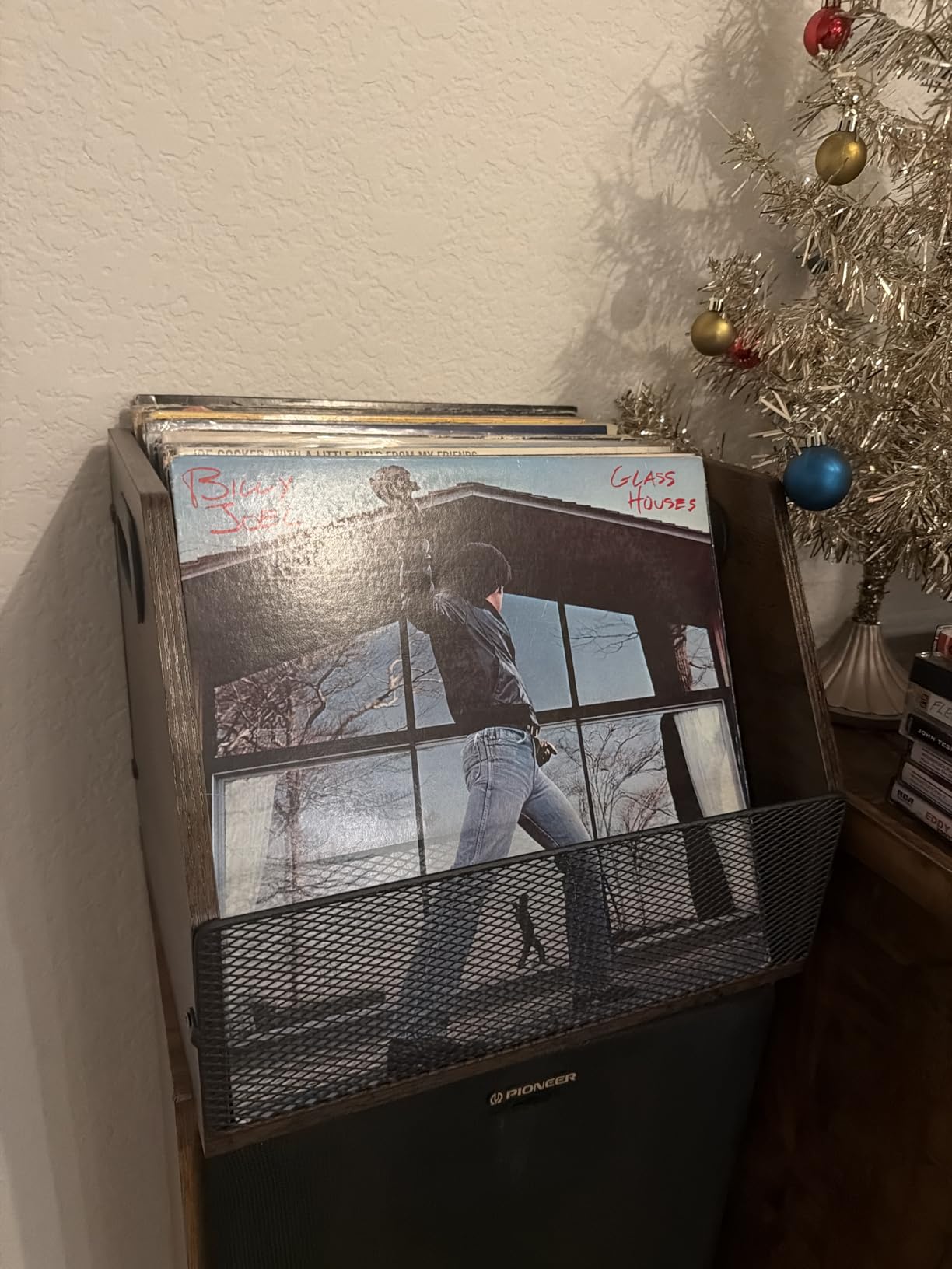 Homeiju Vinyl Record Storage, Record Box Case Crate, Vinyl Record Album Holder, Metal & Wooden LP Record Crate, Holds up to 60 Records customer photo 1