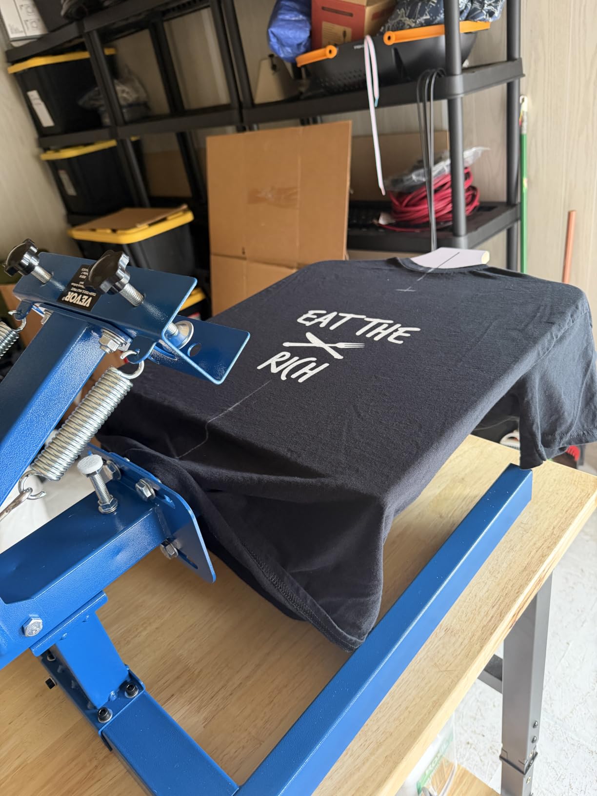 VEVOR Screen Printing Machine 1 Color 1 Station Silk Screen Printing Press | For T-Shirt DIY Printing, 21.2 x 17.7 in/54 x 45 cm Screen Printer Press, Double-Layer Positioning Pallet, Adjustable Tension customer photo 2