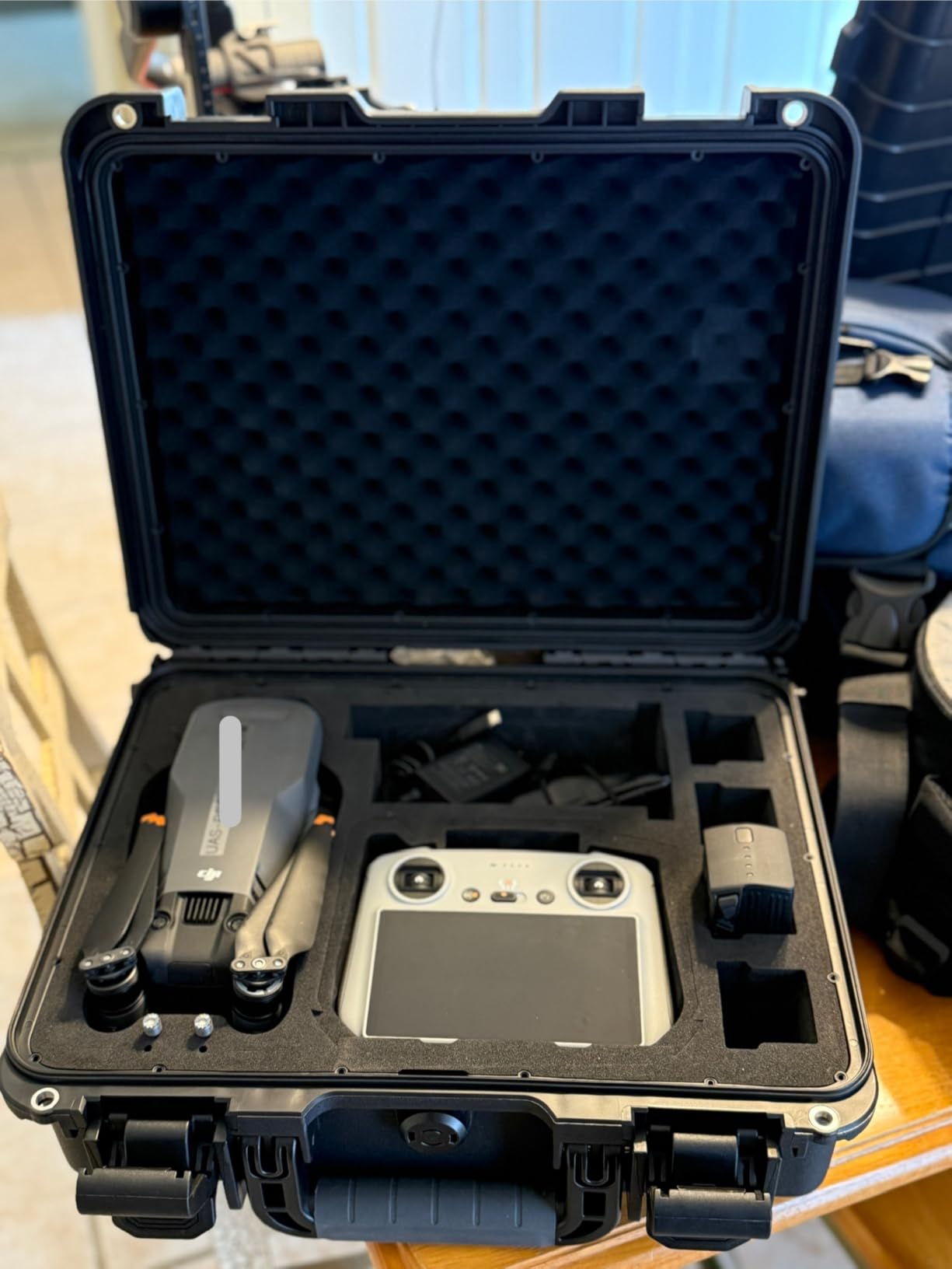 DJI Mavic 3 Pro with RC, Flagship Triple-Camera Drone with 4/3 CMOS Hasselblad 4K Camera, 43-Min Flight Time, 15km HD Video Transmission, FAA Remote ID Compliant customer photo 2