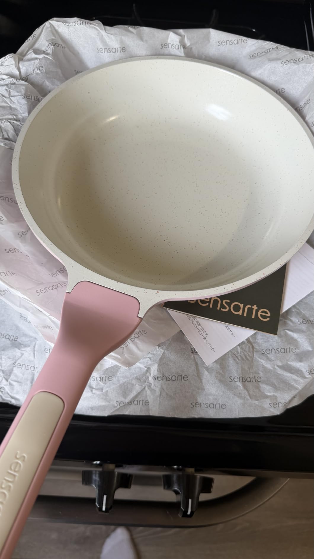 SENSARTE Nonstick Ceramic Frying Pan Skillet, 8 Inch Omelet Pan, Healthy Non Toxic Chef Pan, Induction Compatible Egg Pan with Heat Resistant Handle, PFAS-Free, White customer photo 1