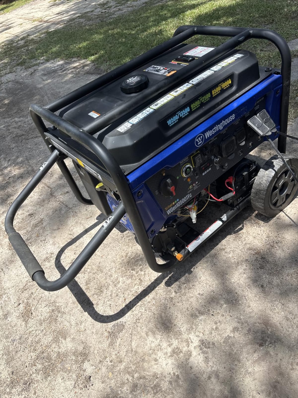 Westinghouse 13500 Peak Watt Tri-Fuel Home Backup Portable Generator, Remote Electric Start, Transfer Switch Ready, Gas, Propane, and Natural Gas Powered customer photo 1
