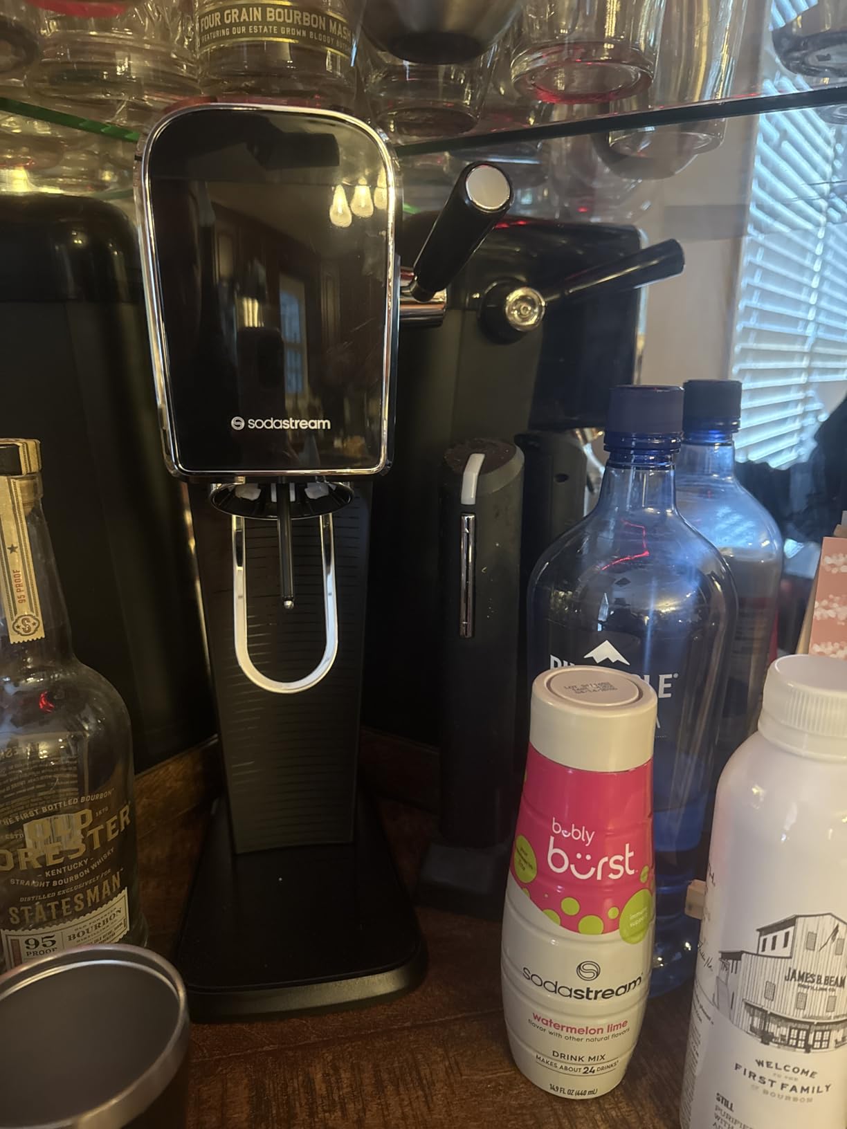 SodaStream - ART Sparkling Water Maker | STARTER KIT | CQC CO2 system | Includes 1x CO2 Cylinder, 1x32 & 1x16 Fl Oz Dishwasher Safe Bottles | Combine with Pepsi Flavors | Black customer photo 2