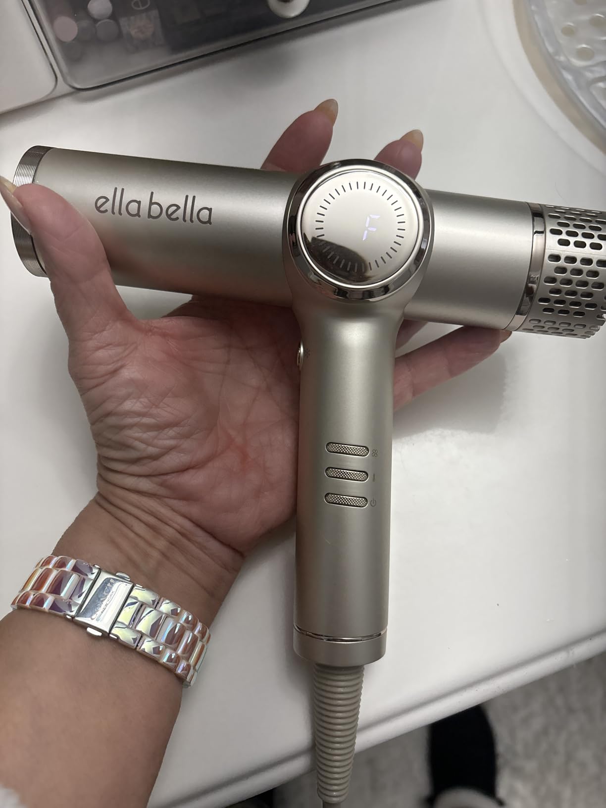 ELLA BELLA Ionic Hair Dryer with Diffuser - Negative Ion Blow Dryer, Quiet | Professional-Grade Blow Dryer. Intelligent Heat Control & Rapid Drying, Lightweight, Low Noise, All Hair Types customer photo 2