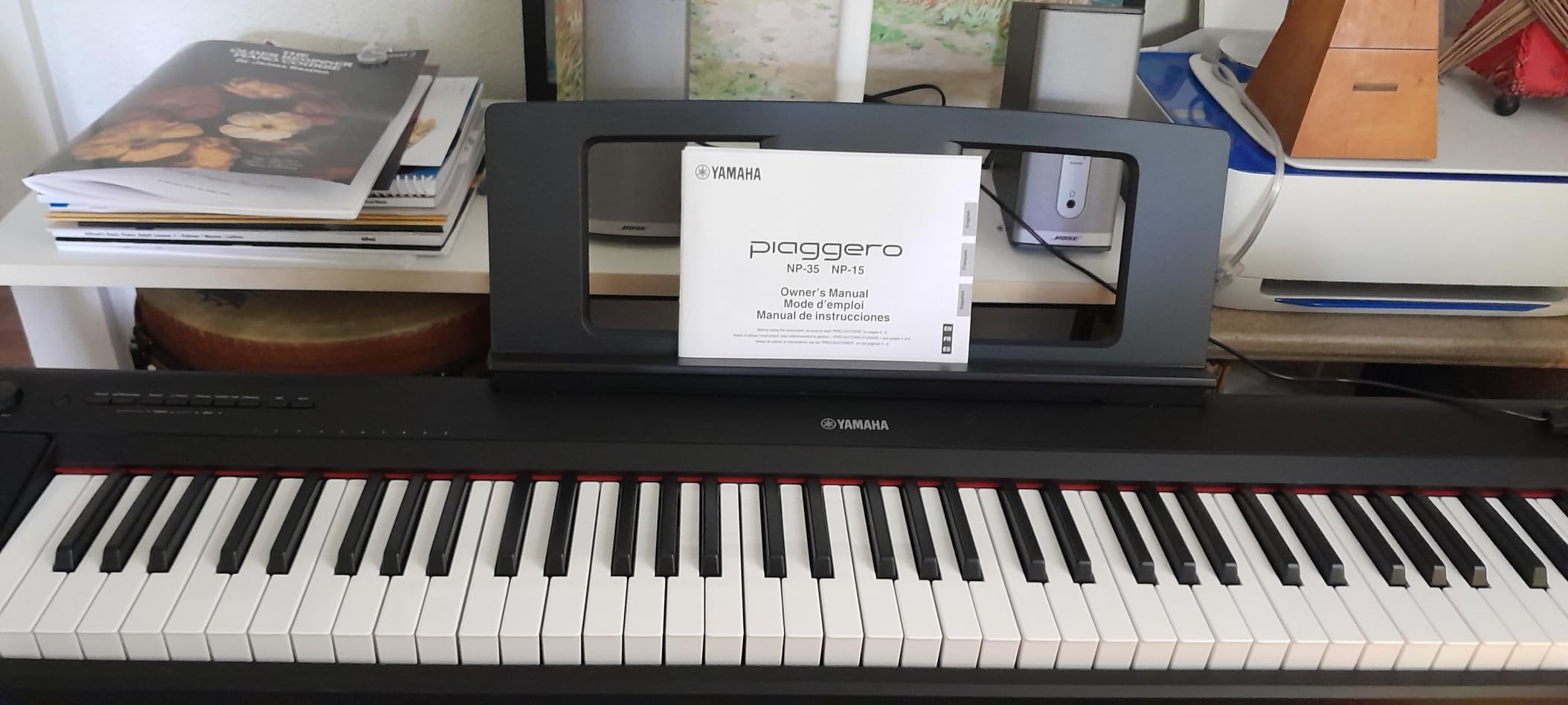 Yamaha Piaggero 76-Key Ultra-Portable Digital Piano, Premium Yamaha Voices, Graded Soft Touch Keys, Black NP35B customer photo 1