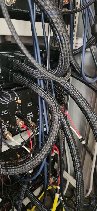 PowerQuest 707 12-Outlet Power Conditioner & Non-Sacrificial Surge Protector - North America customer photo 2