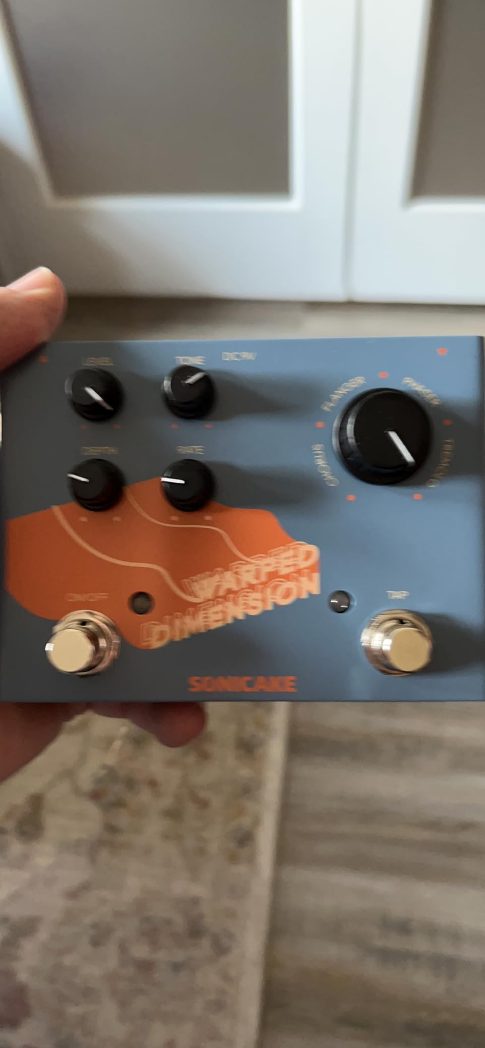 SONICAKE Acoustic Guitar Effects Pedal with Analog Preamp and Digital Reverb Acoustic Instruments with XLR Output - A Factory customer photo 2