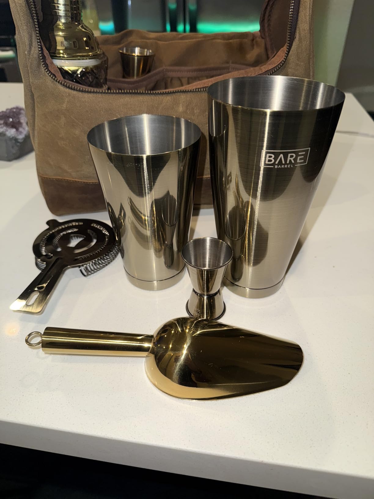 BARE BARREL Mixology Bartender Kit Bar Set | 14-Piece Cocktail Shaker Set | Martini Barware Mixing Tools for Home Bartending | 35 Recipe Cards | Gift Set (28oz Boston Shaker, Jet Black/Black) customer photo 1