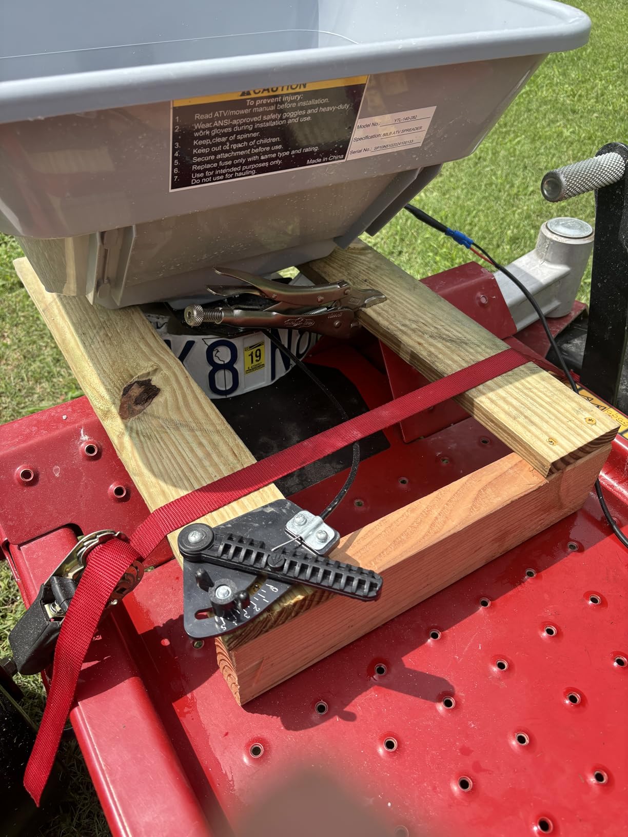 Yard Commander - 80 LB ATV/UTV Broadcast Spreader - 12-Volt Heavy Duty Motor - Salt, Seed, Fertilizer & More - Adjustable Drop Rate - Included Hopper Cover - Mounts to Front or Rear Utility Rack customer photo 1