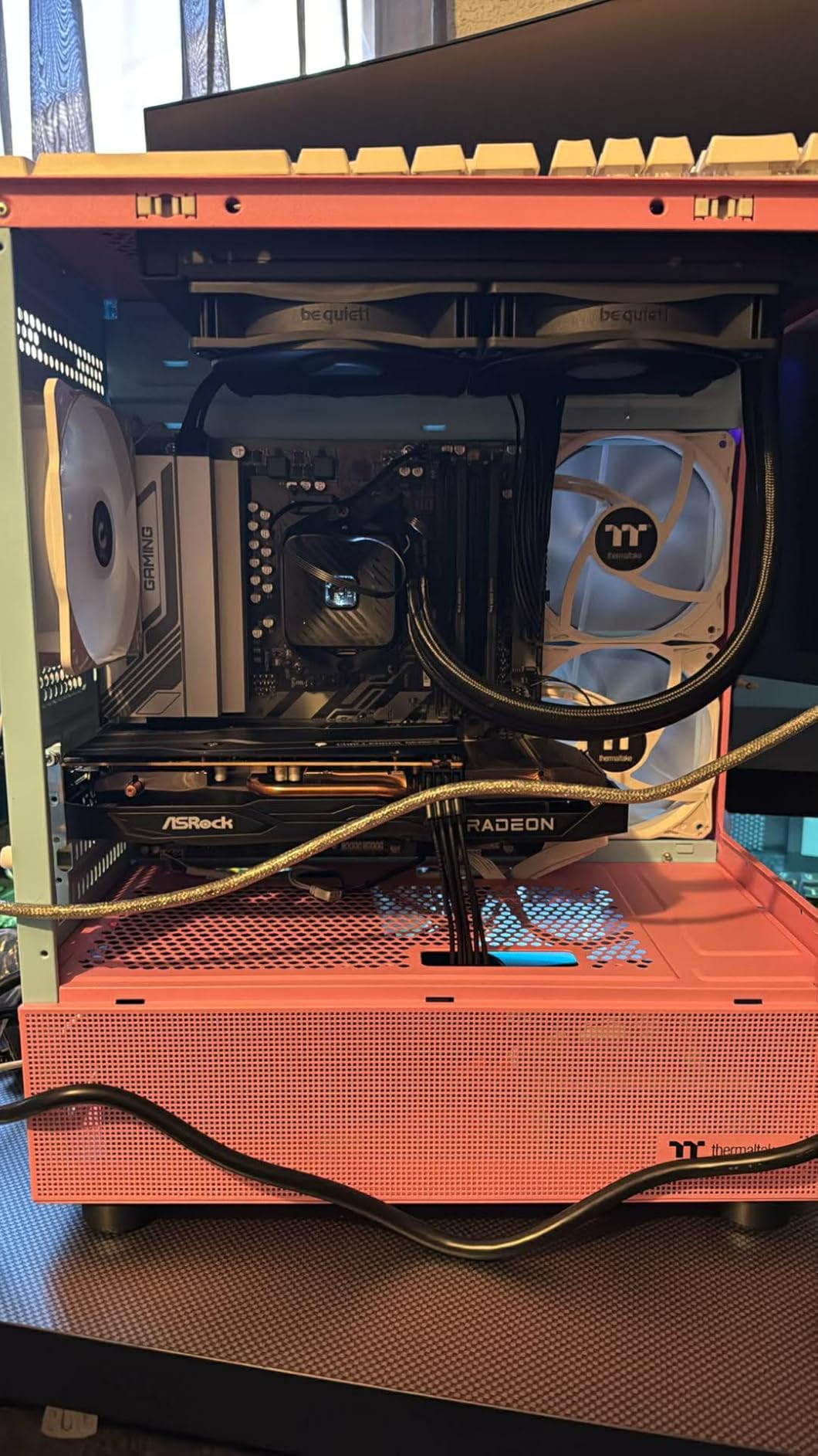GIGABYTE B650M GAMING PLUS WIFI AMD AM5 mATX Motherboard, Support Ryzen 9000/8000/7000 Series, DDR5, 5+2+2 Power Phase, 2x M.2, PCIe 4.0, USB-C 3.2 Gen 1, WIFI6E, 2.5GbE, EZ-Latch, Q-Flash, RGB Fusion customer photo 2