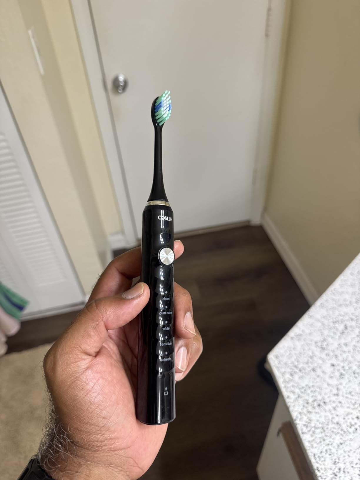 COSLUS C40 Sonic Electric Toothbrush for Adults, 47000VPM for Deep Cleaning | Portable Travel Case - 5 Modes for Sensitive Teeth & Brace, Wireless Charging, 6 Brush Heads for Family, Black, 1PC customer photo 1