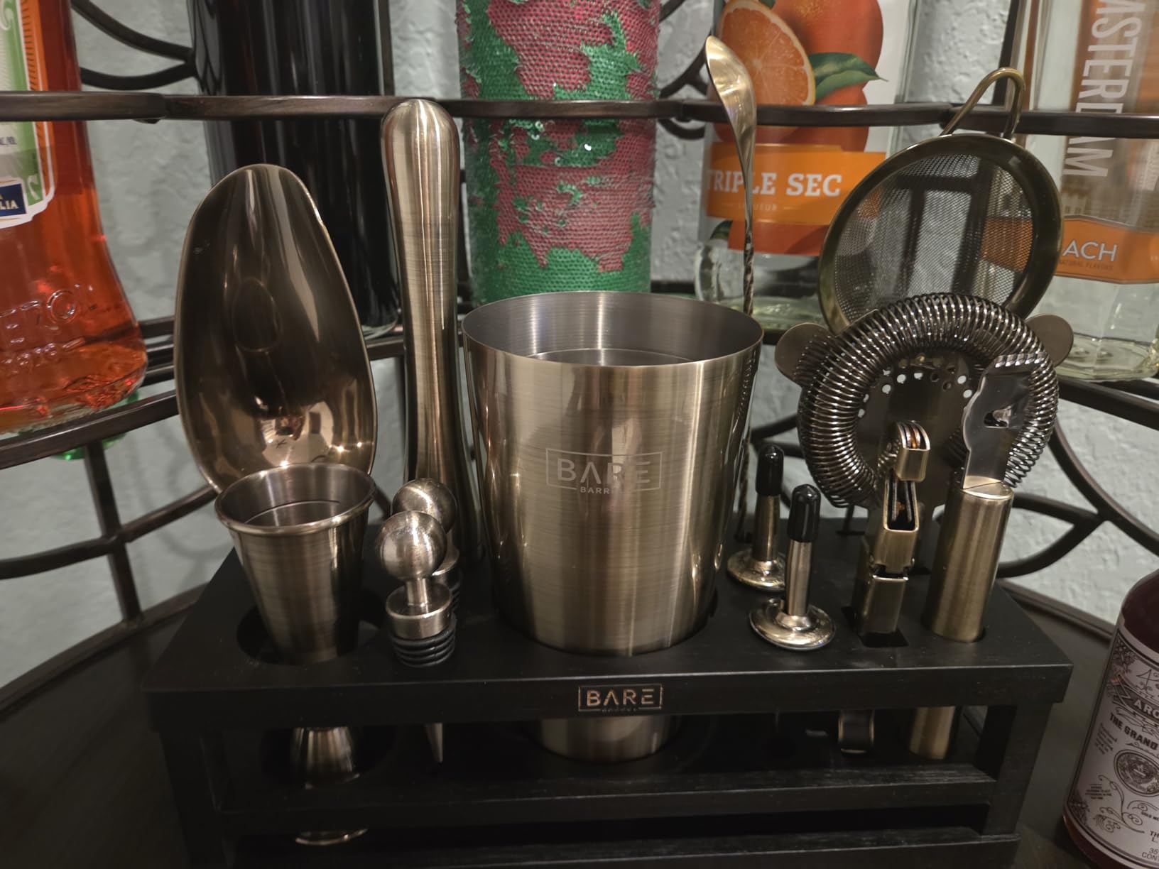BARE BARREL Mixology Bartender Kit Bar Set | 16-Piece Cocktail Shaker Set | Martini Barware Mixing Tools for Home Bartending | Incl. 35 Recipe Cards | Gift Set (28oz Boston Shaker, Jet Black/Black) customer photo 2
