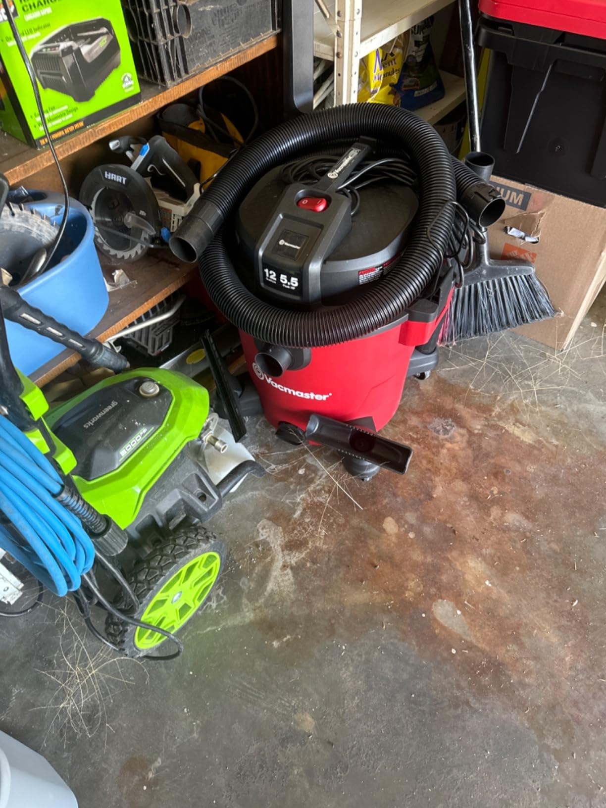 Vacmaster VJH1612PF 1101 16 Gal 6.5 Peak HP Heavy-Duty Wet/Dry Vac Red customer photo 2