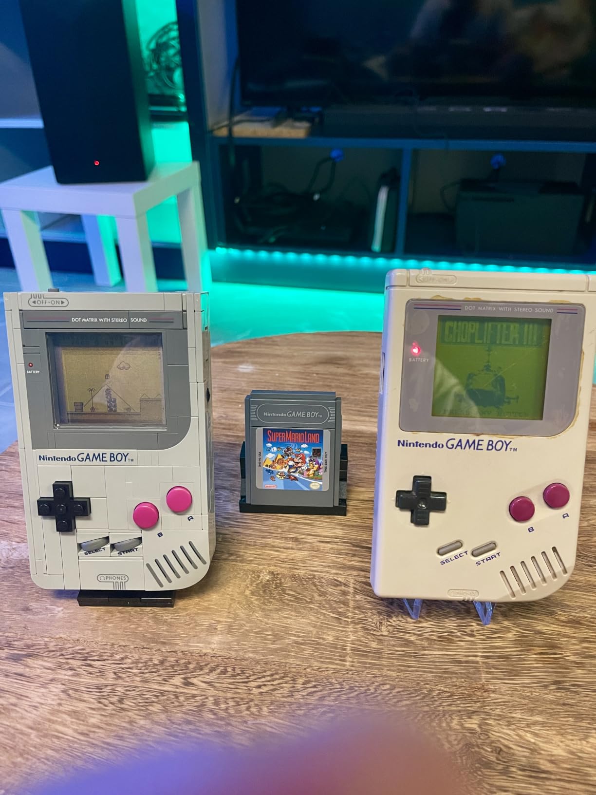 LEGO Super Mario Game Boy - Retro Building Sets for Adults, Ages 18+ - Gifts for Birthdays - Collectible Model with Game Paks and Display Stand - 72046 customer photo 2