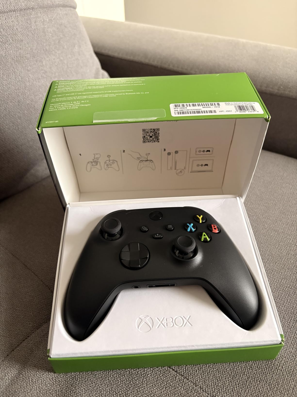 XBOX Wireless Gaming Controller - Carbon Black - Wireless, Bluetooth, USB-C Connectivity for Consoles, PCs, Mobile customer photo 1