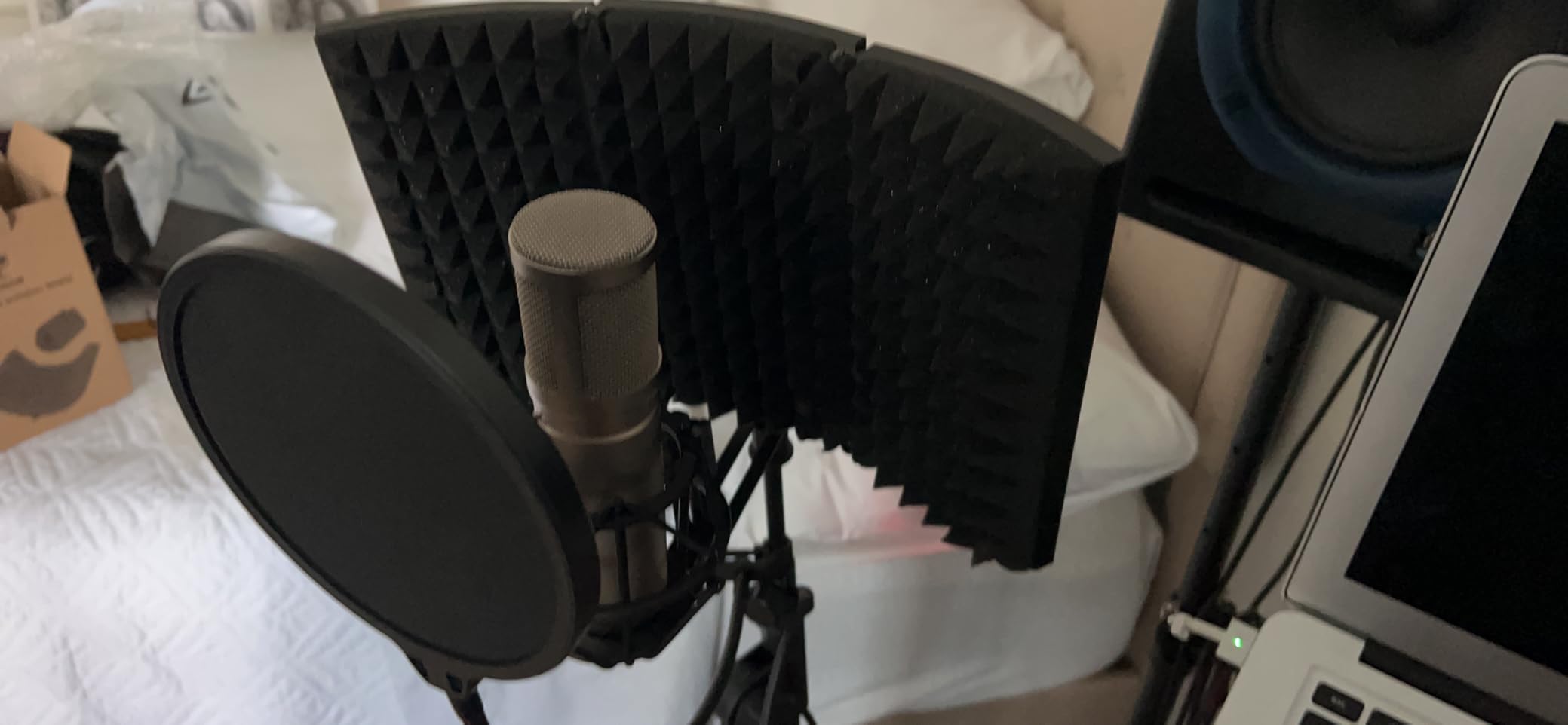 Microphone Pop Filter, Aokeo Mic Mask Shield, Three-layer Wind Pop Screen With Flexible 360° Gooseneck Clip Stabilizing Arm For All Microphone customer photo 2