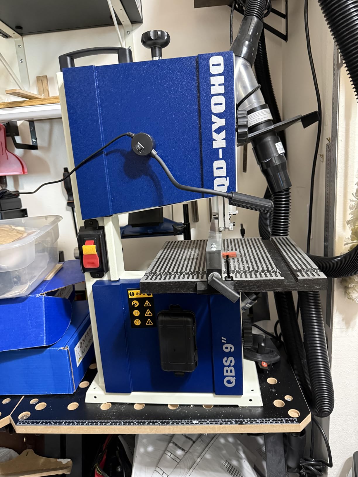 Band Saw, Portable 9-Inch Bandsaw for Woodworking, 2526 FPM Benchtop, 1/3 HP, 120V 2.5-Amp Motor, with Cast-Aluminum Worktable and Miter Gauge customer photo 2